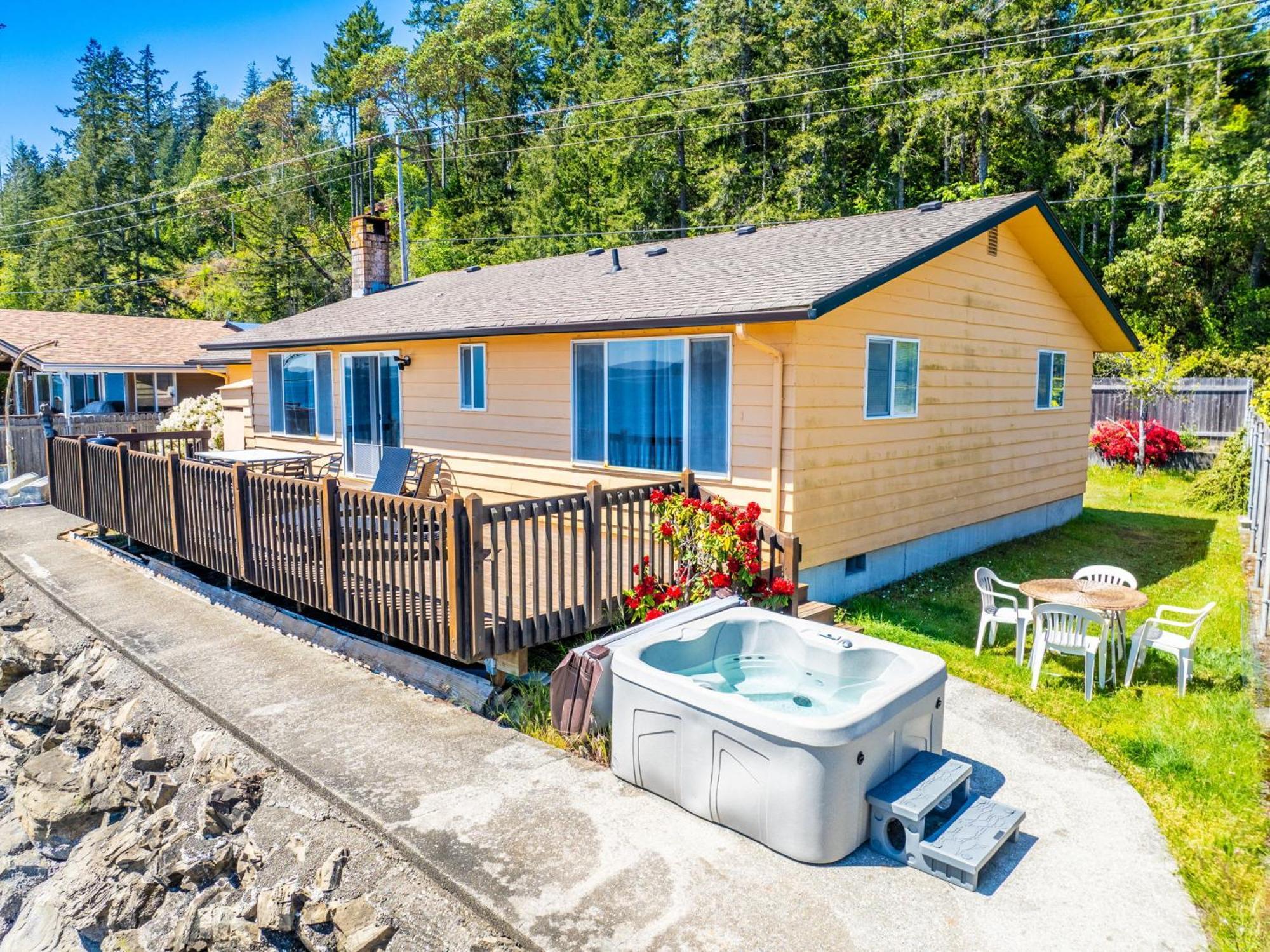 Waterfront Retreat, Relaxation, Fun In Hood Canal Hoodsport Exterior foto